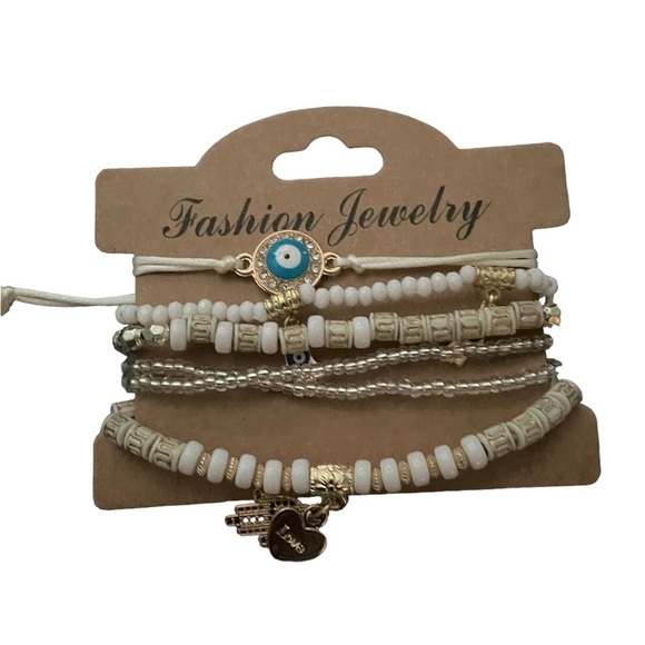 White WOMEN'S Beaded Multilayer Bracelet Set Boho Hamsa Evil Eye Pendant - Picture 1 of 2